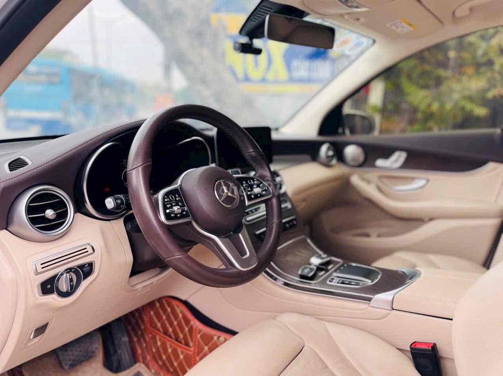 GLC200 2022 một chủ sơn zin 100%. Mua bán Ô tô tại Quận Hoàng Mai Hà Nội được đăng bởi Phạm quang đồng hình 20
