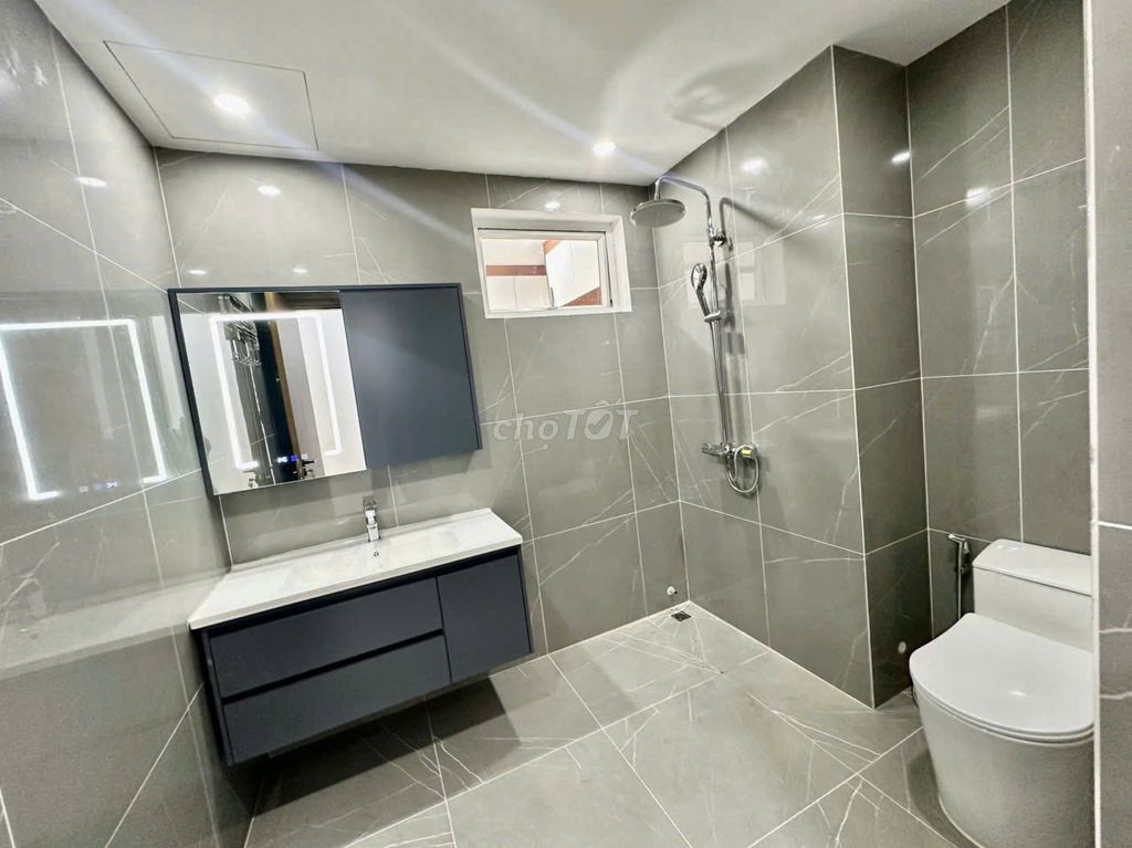 Владелец продал квартиру N09B1 Thanh Thai площадью 89 м2.