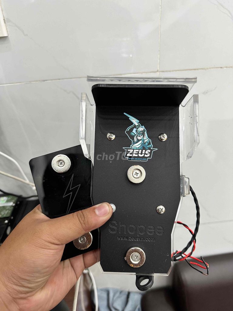Đế kẹp điện thoại sạc không dây. Mua bán Phụ kiện (Màn hình, Chuột...) tại Quận Sơn Trà Đà Nẵng được đăng bởi thien le ba hình 1