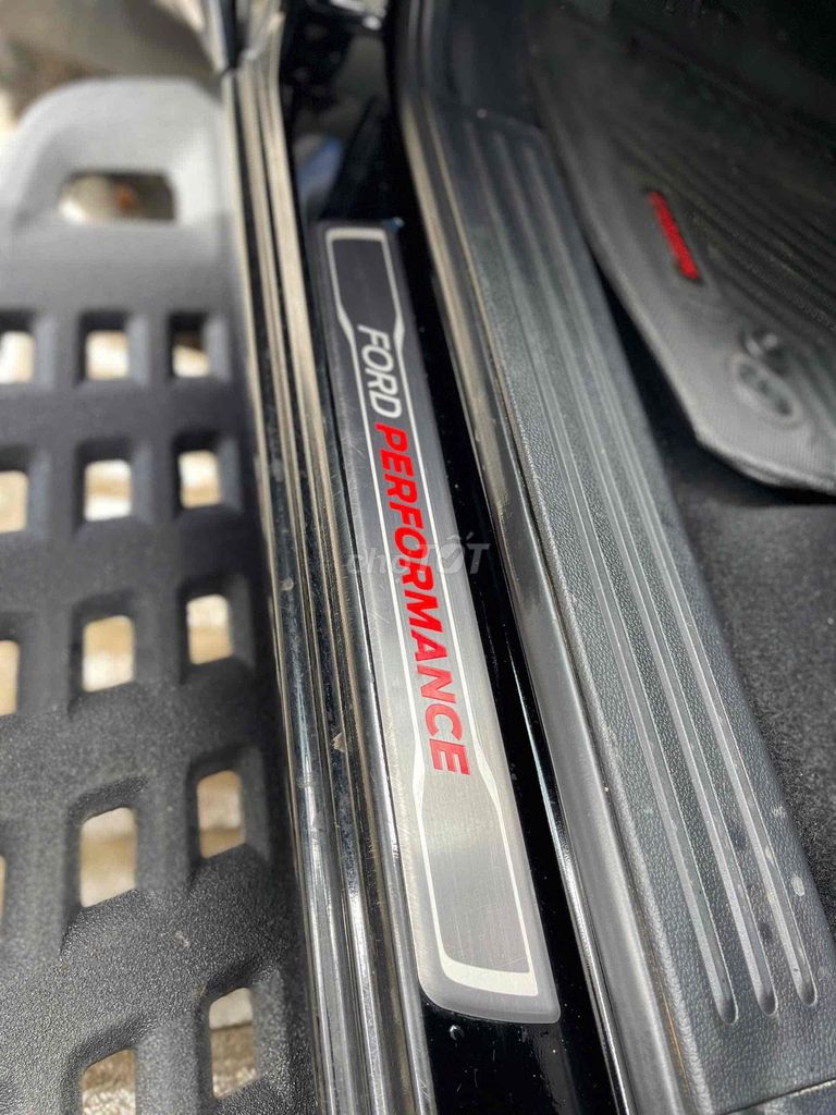 Ford Ranger 2021 Raptor 4x4 AT - 52000 km. Mua bán Ô tô tại Huyện Đức Trọng Lâm Đồng được đăng bởi SALON ÔTÔ HOÀ THẮNG  hình 4