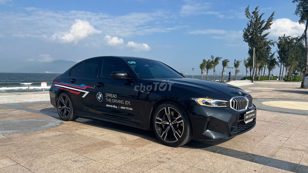 BMW 3 Series 2023 330i M Sport - 36000 km. Mua bán Ô tô tại Quận Liên Chiểu Đà Nẵng được đăng bởi Anh Quy hình 4
