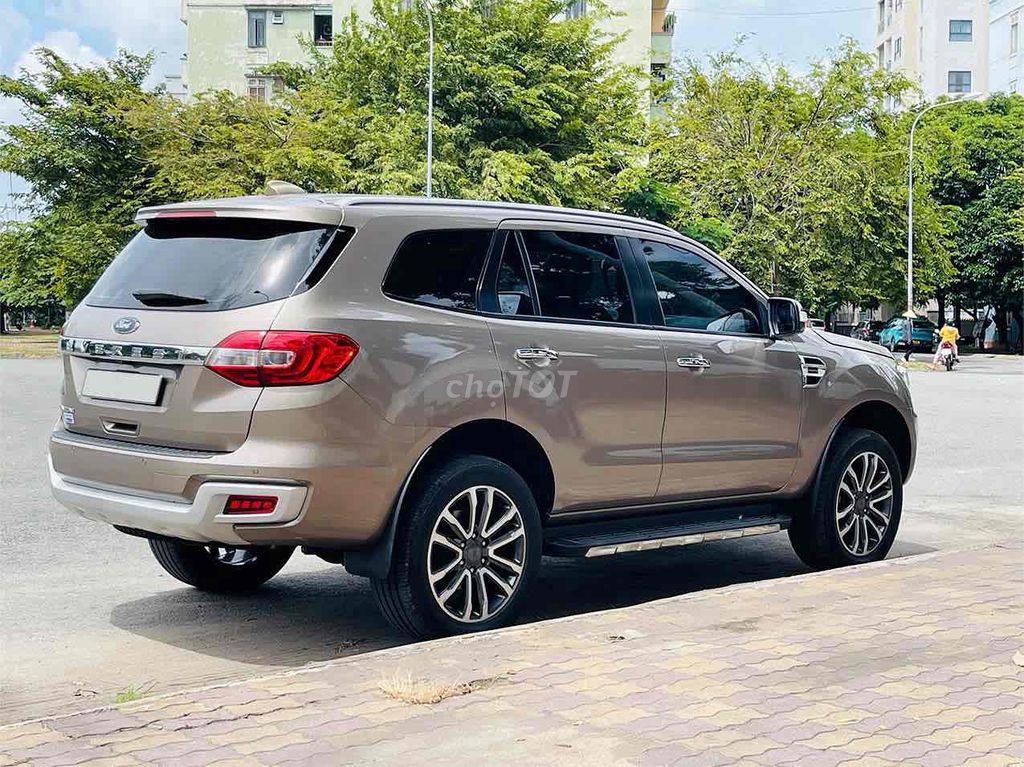 Ford Everest 2019 Titanium 2.0L AT 4x2 - 61000 km. Mua bán Ô tô tại Quận 12 Tp Hồ Chí Minh được đăng bởi Xe Đẹp Minh Khôi hình 4