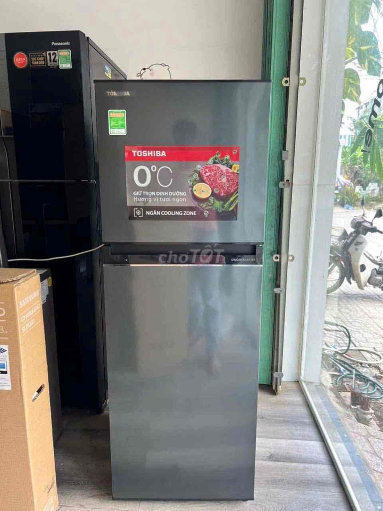 Tủ lạnh Toshiba Inverter 233 lít GR-RT303WE-PMV