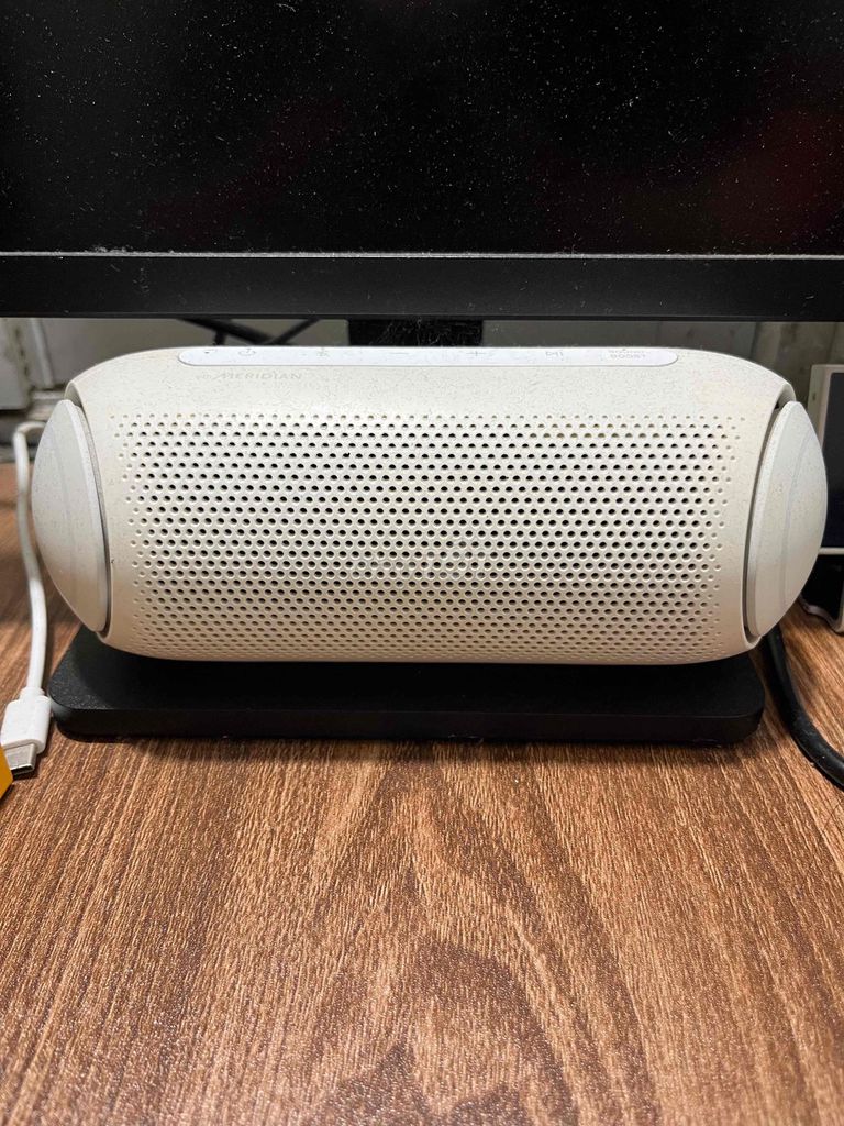 Loa Bluetooth LG PL5 Trắng. Mua bán Tivi, Âm thanh tại Thành phố Phúc Yên Vĩnh Phúc được đăng bởi Hoàng Việt hình 1