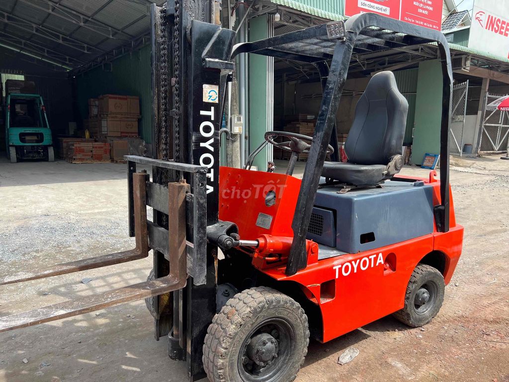 Xe nâng Toyota dầu 2.5 tấn. Mua bán Phương tiện khác tại Huyện Mỏ Cày Bắc Bến Tre được đăng bởi Anh Trai hình 4