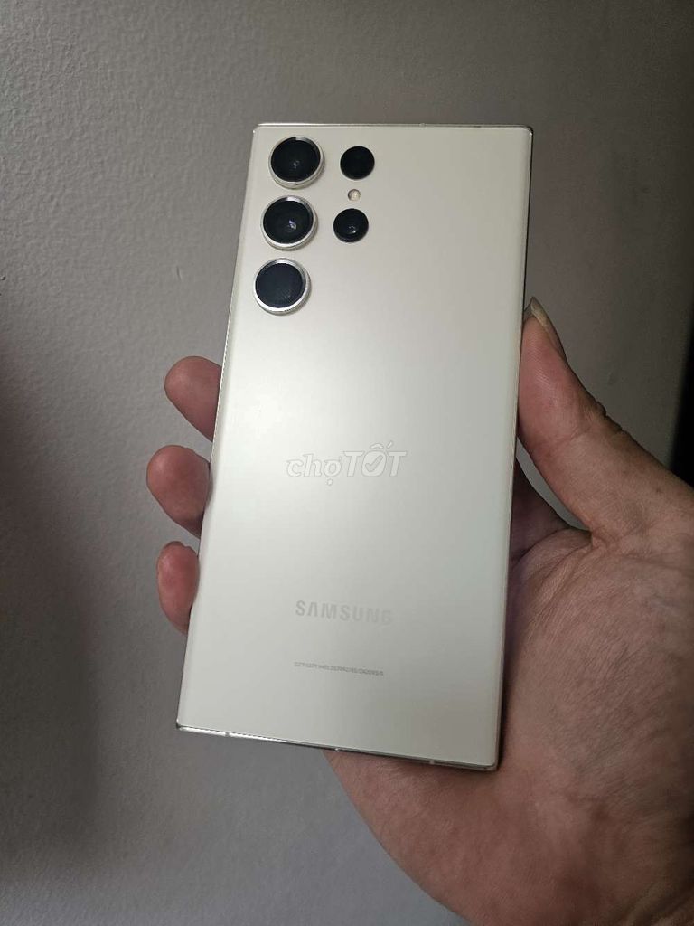 Samsung Galaxy S23 Ultra 5G 12/512gb Trắng. Mua bán Điện thoại tại Quận Hải Châu Đà Nẵng được đăng bởi phan quân hình 1