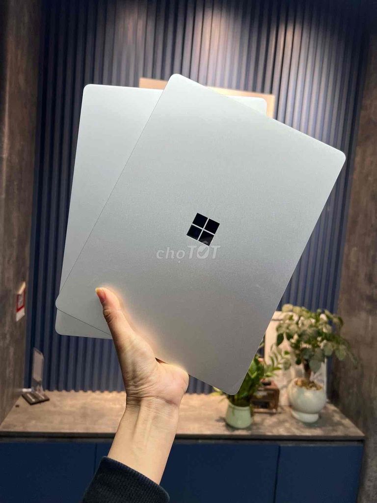 Microsoft Surface Go i5 Gen 10 8GB 12.4 inch. Mua bán Laptop tại Quận Nam Từ Liêm Hà Nội được đăng bởi Hiếu Pc Laptop hình 1