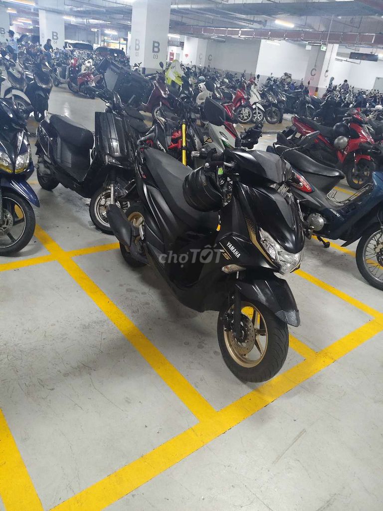 Yamaha Freego S черный с амортизаторами YSS Thailand