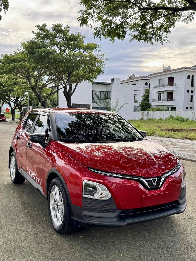 VinFast VF5 Plus 2025 Красный 16.000 км