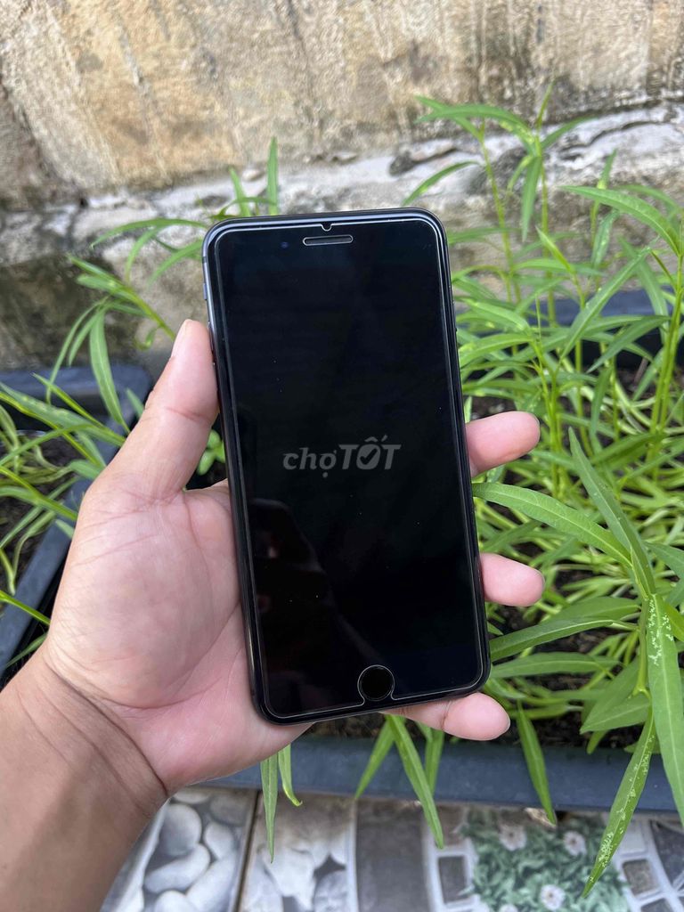 Apple iPhone 8 Plus 64GB Đen Like New. Mua bán Điện thoại tại Thành phố Đồng Xoài Bình Phước được đăng bởi Ngyễn hào hình 1