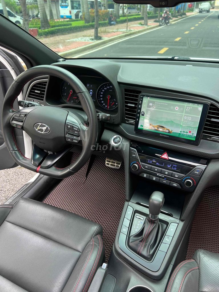 Hyundai Elantra 1.6 Sport 2018. Mua bán Ô tô tại Quận 8 Tp Hồ Chí Minh được đăng bởi Đông Mai hình 11