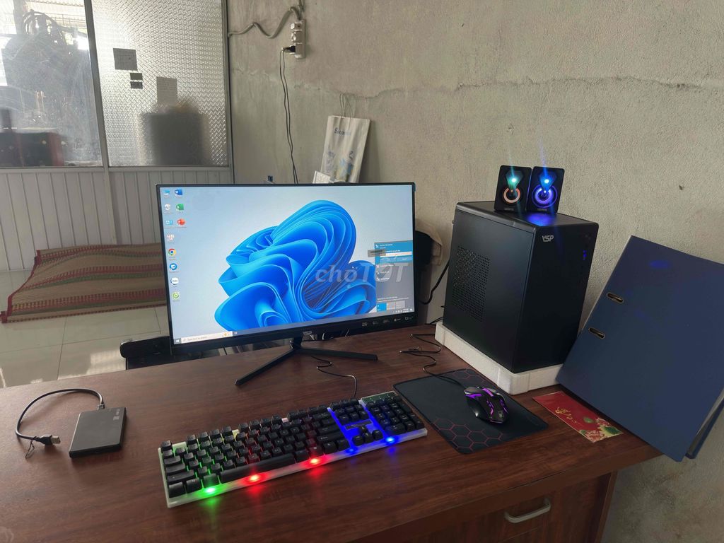 máy tính văn phòng core i5 24 inch 8GB/256GB SSD. Mua bán Máy tính để bàn tại Huyện Bàu Bàng Bình Dương được đăng bởi Hoàng Long hình 1
