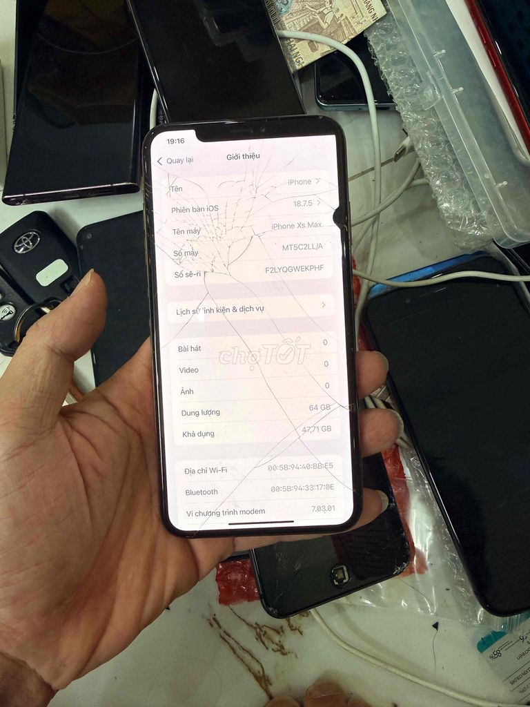 Bán Xác Xsmax qt mất face zin hỏng màn. Mua bán Điện thoại tại Quận Hà Đông Hà Nội được đăng bởi Mạnh Mobile hình 1