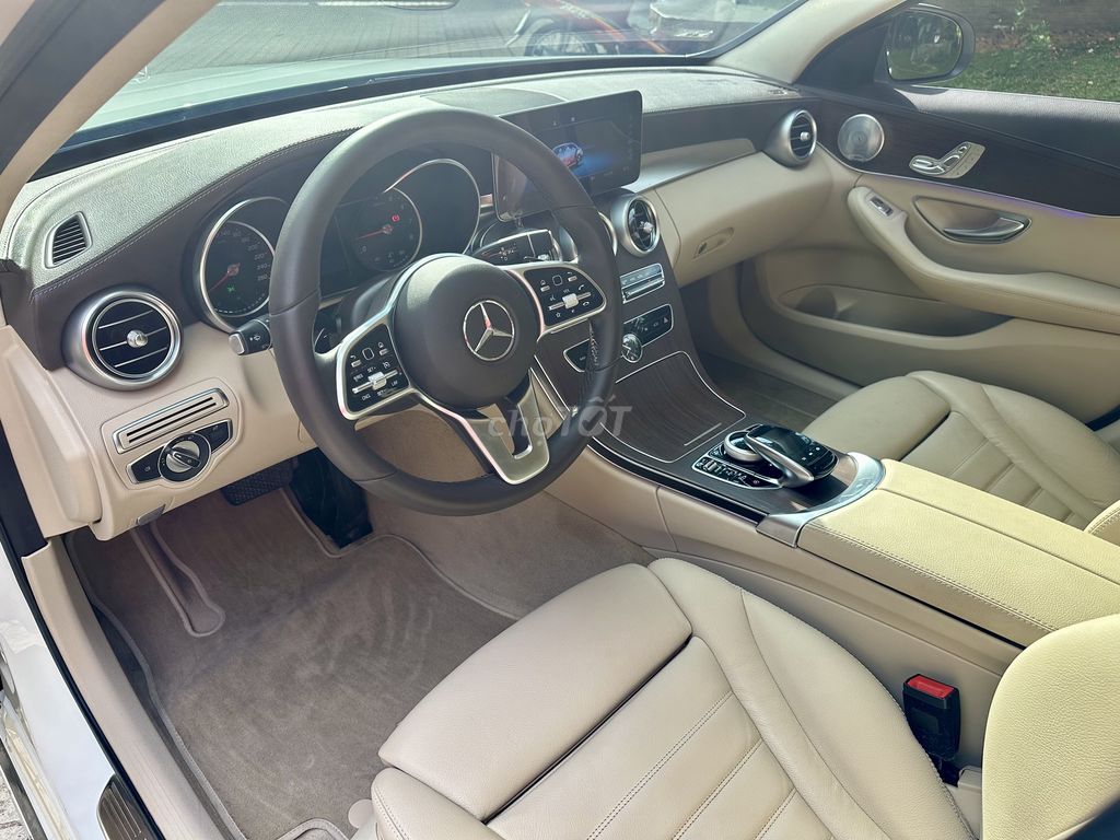 Mercedes Benz C200 Exclusive - 34000 km