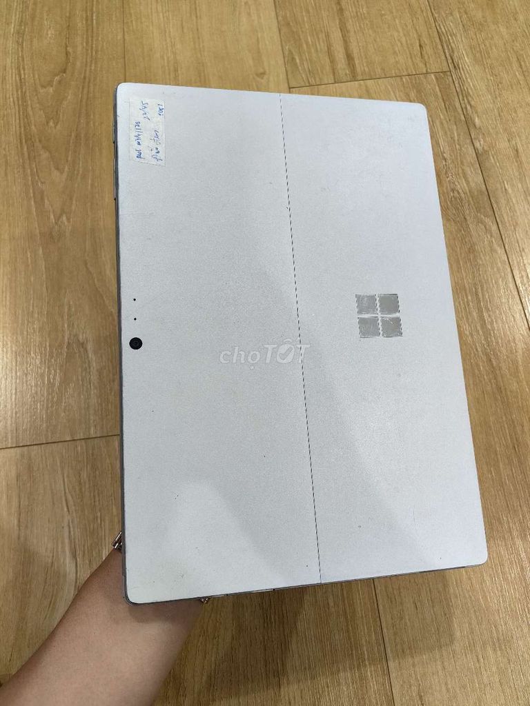 Microsoft Surface Pro 5 M3-7Y30 4GB/128GB Bạc. Mua bán Laptop tại Quận Hoàng Mai Hà Nội được đăng bởi Nguyễn Huynh hình 1