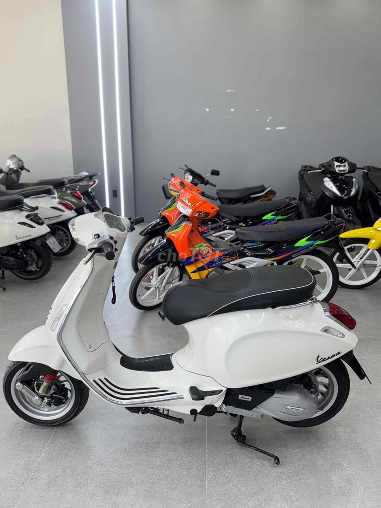 VespaSprint 125Abs trắng nguyên rin Hồ sơ sẵn. Mua bán Xe máy tại Quận Cái Răng Cần Thơ được đăng bởi Cửa Hàng Xe Máy Quang Sang hình 3