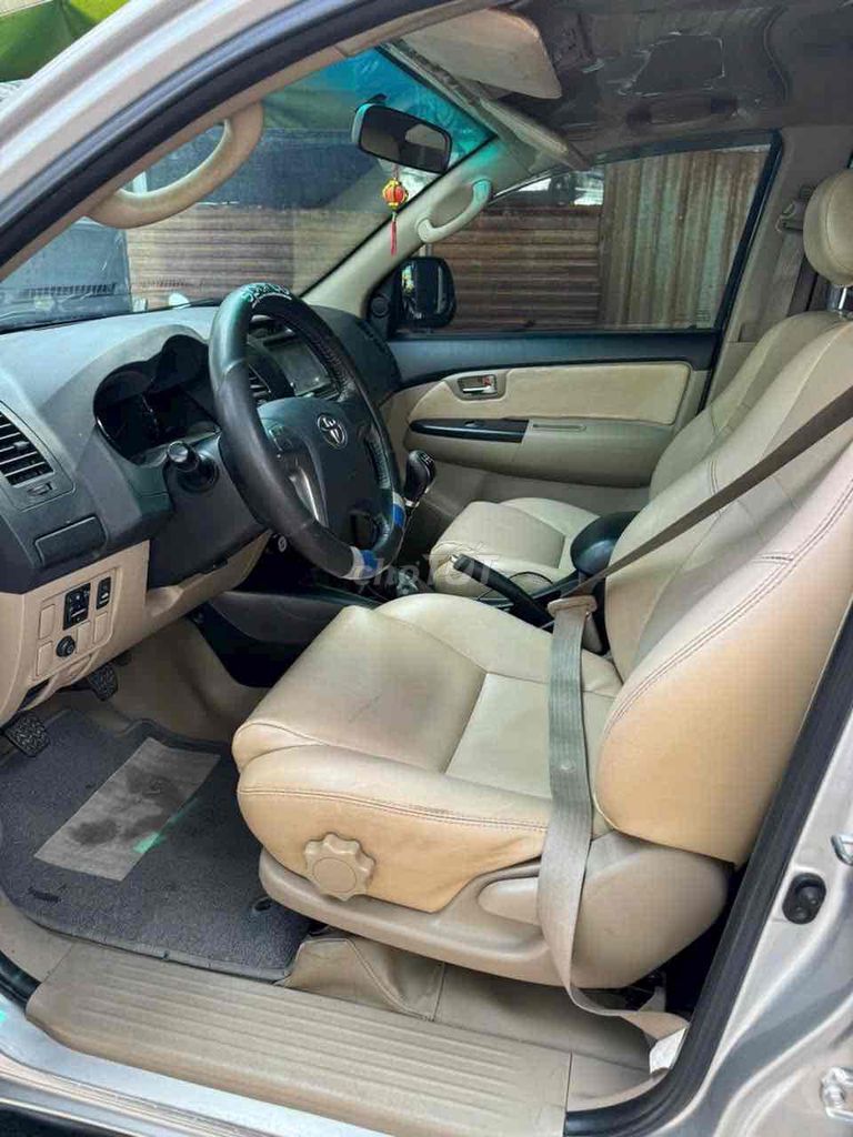 Toyota Fortuner 2016 - 115000 km. Mua bán Ô tô tại Quận Bình Tân Tp Hồ Chí Minh được đăng bởi Uong Thong hình 7