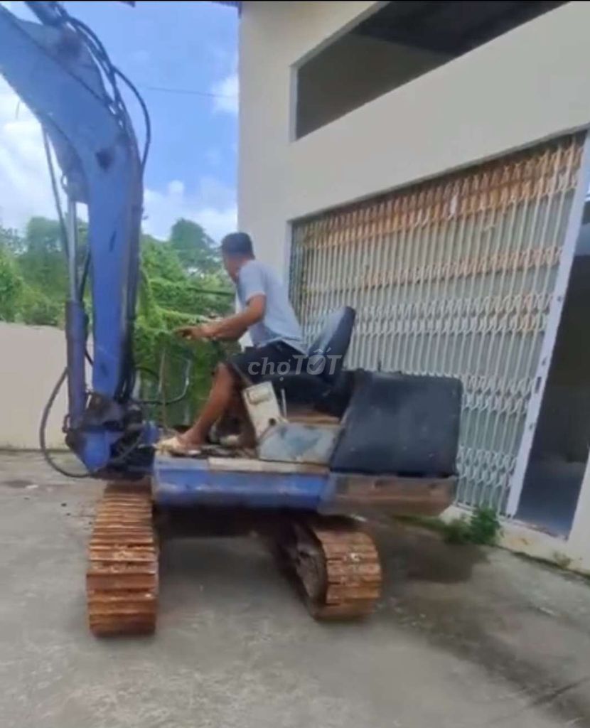 MÁY ĐÀO KOBUTA KH35, GÀU 0175. Mua bán Phương tiện khác tại Huyện Cái Bè Tiền Giang được đăng bởi AN hình 1