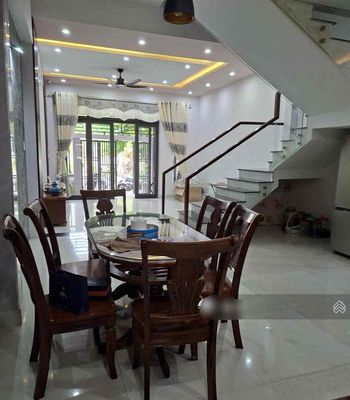 Аренда · 3 комн. · 100 м² · Quận Cẩm Lệ, ул. Đường Bình Hoà 4