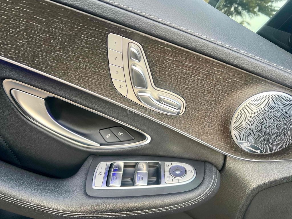 Mercedes Benz C Class 2019 C 300 AMG - 93000 km. Mua bán Ô tô tại Huyện Bù Đăng Bình Phước được đăng bởi nguyễn văn tiến hình 17