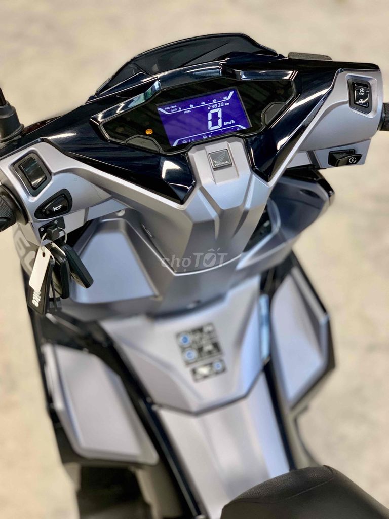 Honda Air Blade 160 ABS 2022 chính chủ 67 đẹp zin. Mua bán Xe máy tại Thành phố Thủ Đức Tp Hồ Chí Minh được đăng bởi Khương Phan hình 7