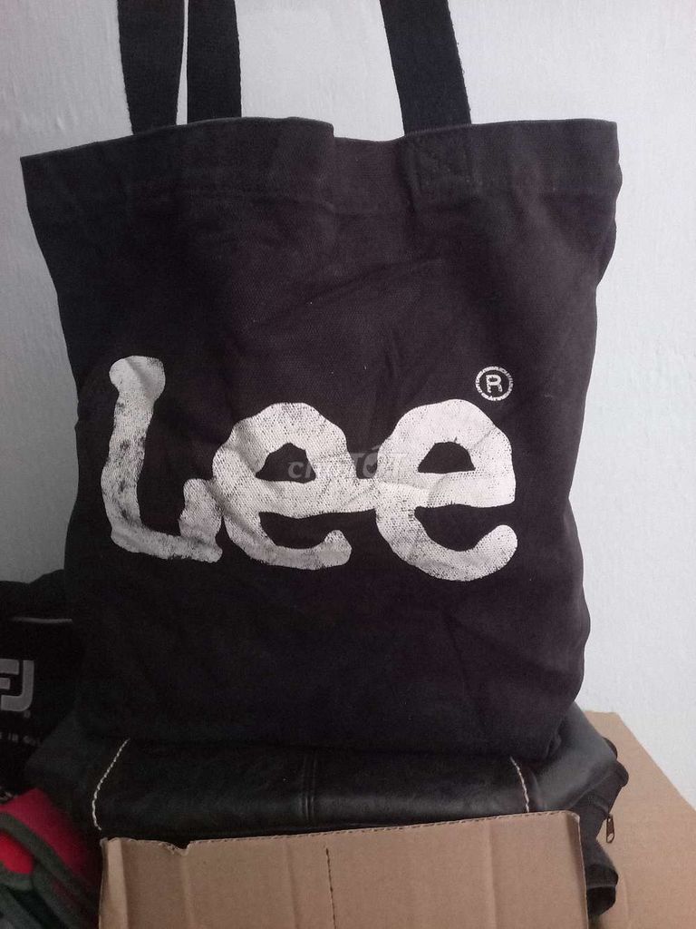 Túi tote Lee vải Đen 35x35cm. Mua bán Túi xách tại Quận Tân Phú Tp Hồ Chí Minh được đăng bởi liem 2hand hình 1