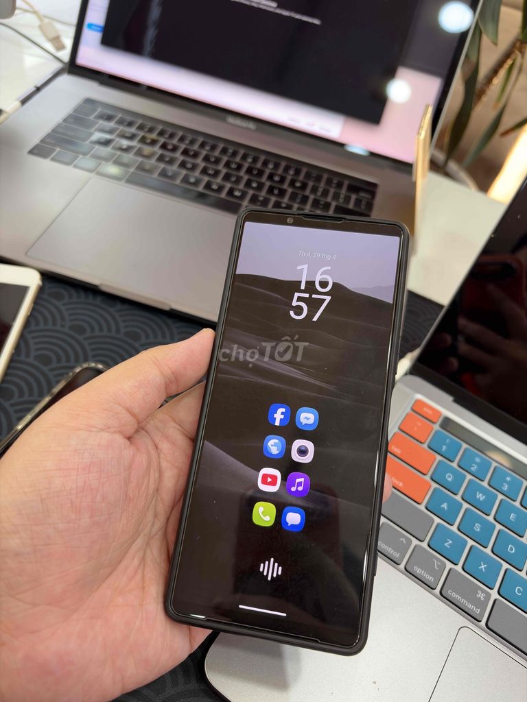 Sony Xperia 1 Mark IV 256GB Đen Likenew. Mua bán Điện thoại tại Quận Bình Thạnh Tp Hồ Chí Minh được đăng bởi PHẠM CHÍ CƯỜNG hình 1