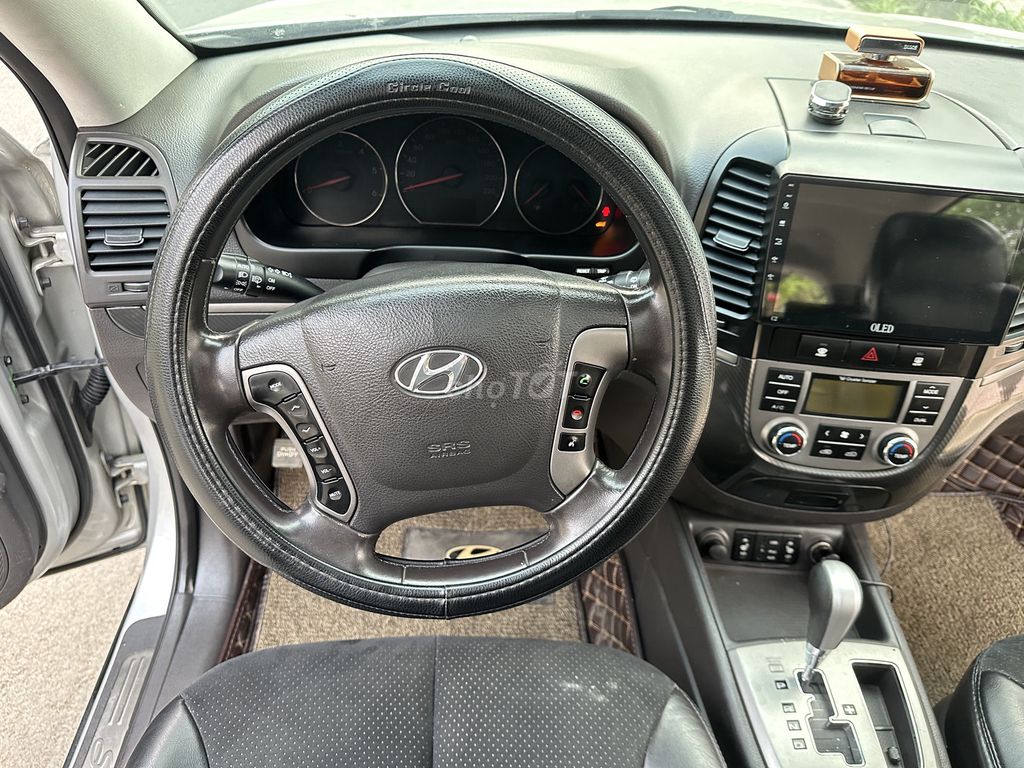 Hyundai Santafe SLX cuối 2009 form 2010 Máy EVGT. Mua bán Ô tô tại Huyện Sóc Sơn Hà Nội được đăng bởi Salon Auto Đào Hằng hình 18