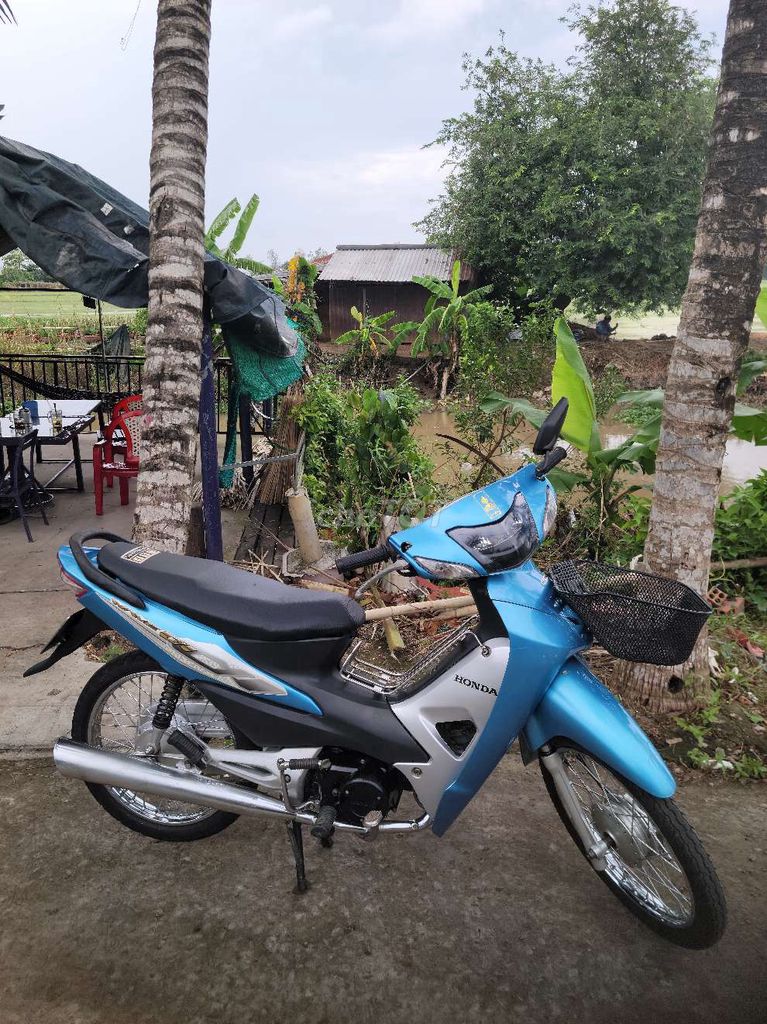 Wave 50c xe đep don moi may êm gia sinh vien. Mua bán Xe máy tại Quận Thốt Nốt Cần Thơ được đăng bởi Nguyễn Minh  hình 2