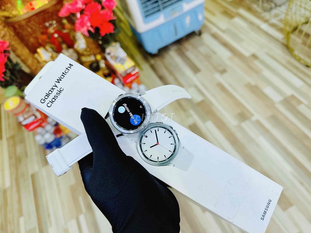 Đồng hồ Samsung Watch4 42mm Classic fullbox VN. Mua bán Thiết bị đeo thông minh tại Quận Hải Châu Đà Nẵng được đăng bởi TUẤN LUXURY MOBILE ĐÀ NẴNG hình 1