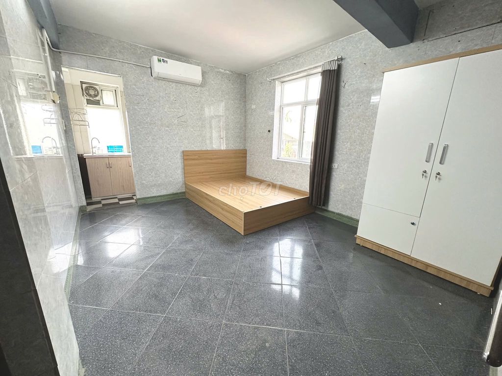 Phòng trọ khép kín có thang máy gần ĐH FPT, Phenikaa, 2.3tr-3.5tr