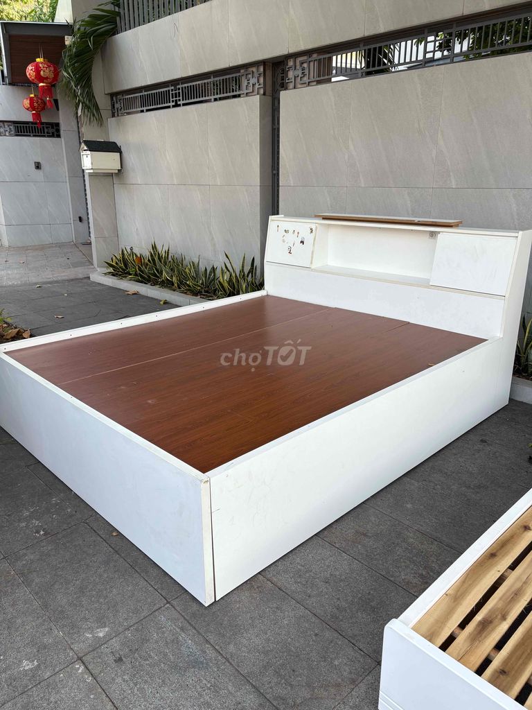 giường . giường 1m8x2m . giường ngủ