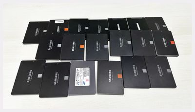 Còn nhiều SSD Samsung 120gb hàng lướt BH24TH. Mua bán Linh kiện (RAM, Card...) tại Quận Hải Châu Đà Nẵng được đăng bởi Thiên An 