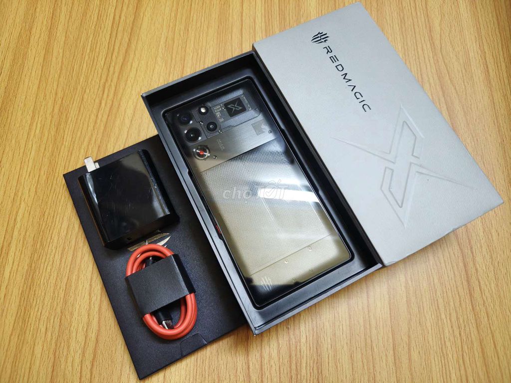Red Magic 10 Pro 12/256Gb Snap 8 Elite rom Quốc tế. Mua bán Điện thoại tại Quận 10 Tp Hồ Chí Minh được đăng bởi Bách hình 1