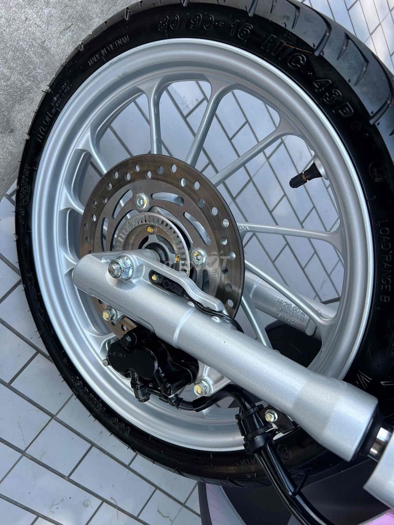 Sh mode 2024 Abs xám xi măng ánh tím như mới.. Mua bán Xe máy tại Quận Ô Môn Cần Thơ được đăng bởi Trần Tùng hình 4