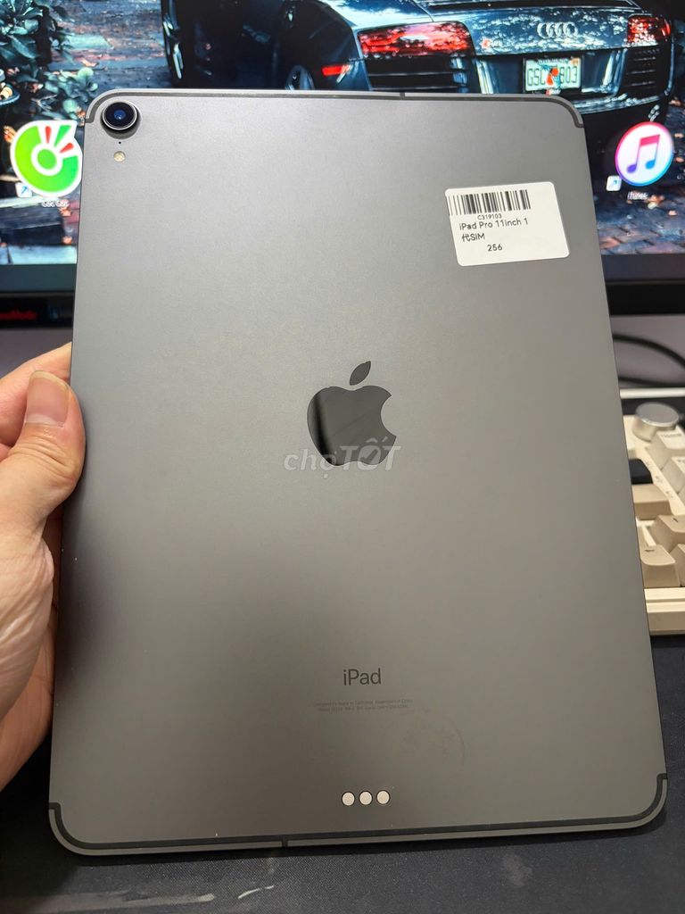 iPad Pro 2018 bản 256GB đầy đủ Wifi + Sim. Mua bán Máy tính bảng tại Quận Cầu Giấy Hà Nội được đăng bởi Tuấn Anh hình 1