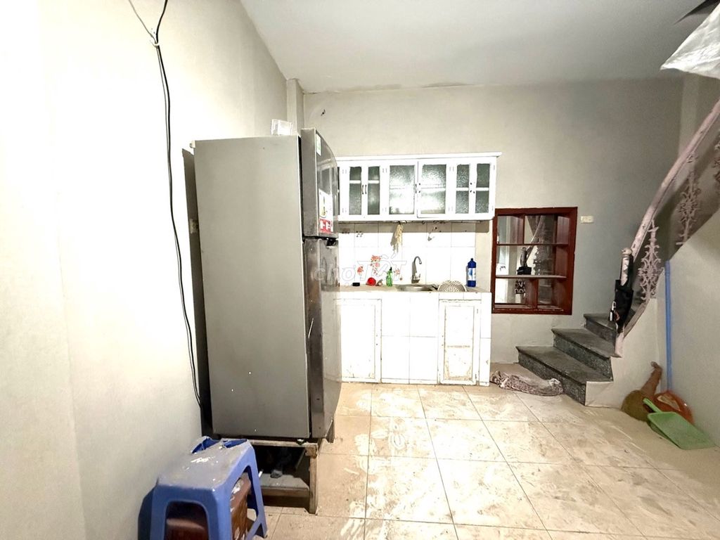 Продается оригинальный дом Де Минь Кхая, 12 м2 x 5 этажей, около 2 миллиардов