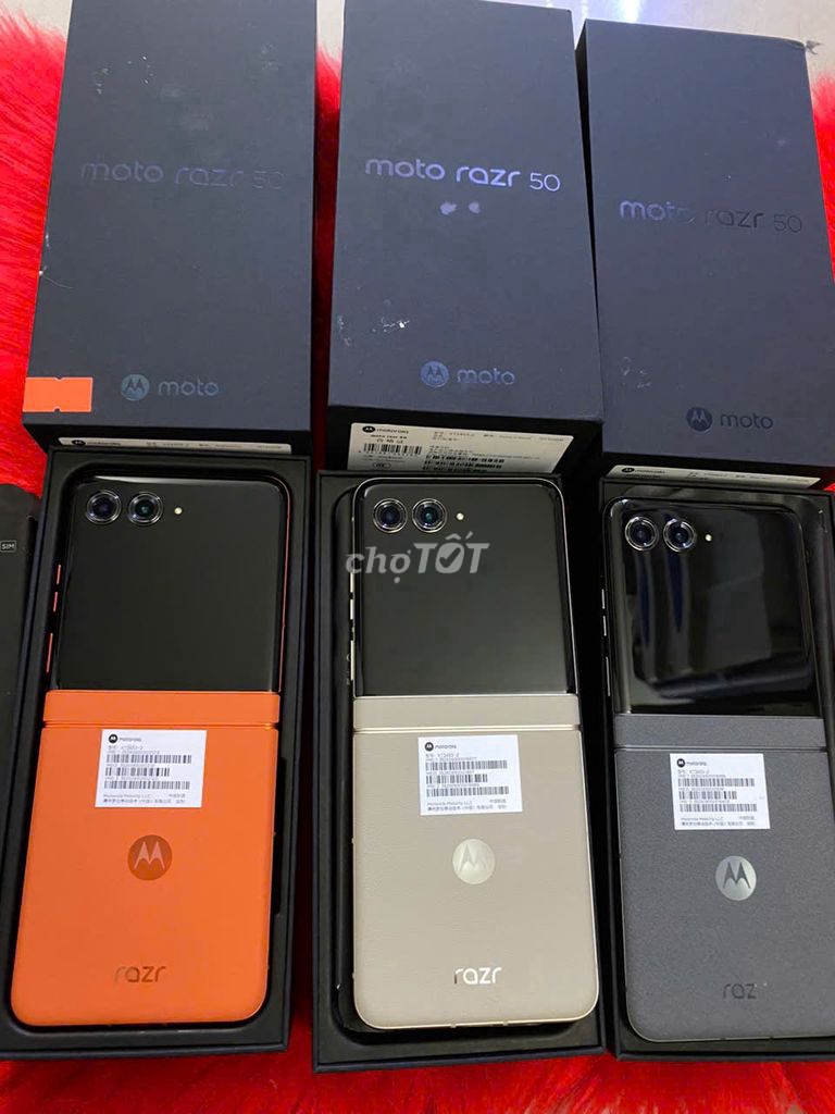 MOTOROLA RAZR 50 PIN 100%, CHƯA SỬ DỤNG. Mua bán Điện thoại tại Quận Tân Bình Tp Hồ Chí Minh được đăng bởi LUCKY PHONE VN hình 1