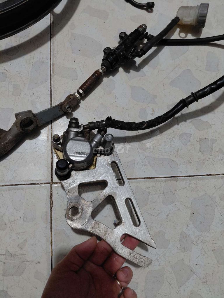 Còn bộ đầy đủ ,để lên bánh mâm 2 thắng đĩa. Mua bán Phụ tùng xe tại Huyện Long Thành Đồng Nai được đăng bởi ngọc hình 2