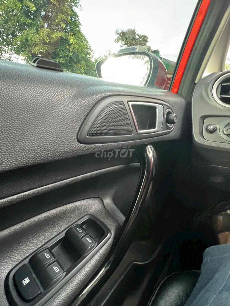 Ford Fiesta 2014 1.0 AT Sport cần bán or giao lưu. Mua bán Ô tô tại Thành phố Buôn Ma Thuột Đắk Lắk được đăng bởi Hải Quân hình 17