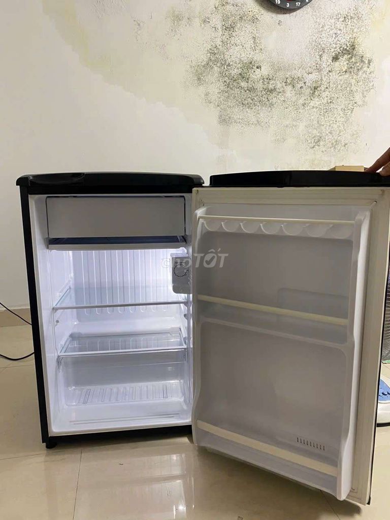 Thanh lý cái tủ lạnh như hình. Mua bán Tủ lạnh tại Quận Gò Vấp Tp Hồ Chí Minh được đăng bởi lê đức hình 2