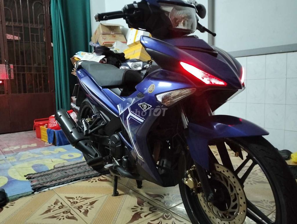 Không có chỗ đậu nên mình bán ạ. Mua bán Xe máy tại Thành phố Sóc Trăng Sóc Trăng được đăng bởi Hoàng hình 4