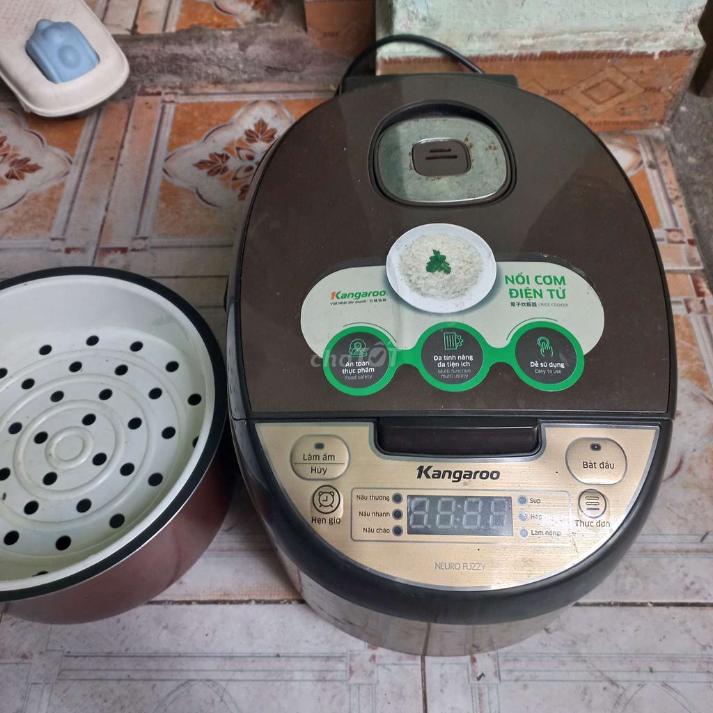 Nồi cơm điện tử Kangaroo KG15RCE2 Nâu 1.5 lít. Mua bán Bếp, lò, đồ điện nhà bếp tại Quận Hải Châu Đà Nẵng được đăng bởi Xuan Huong Nguyen hình 1