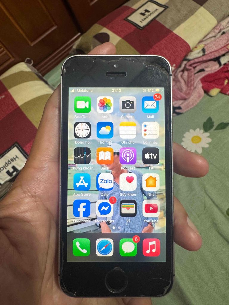 Apple iPhone SE Bạc 2016. Mua bán Điện thoại tại Quận Bình Tân Tp Hồ Chí Minh được đăng bởi Long Gà hình 1