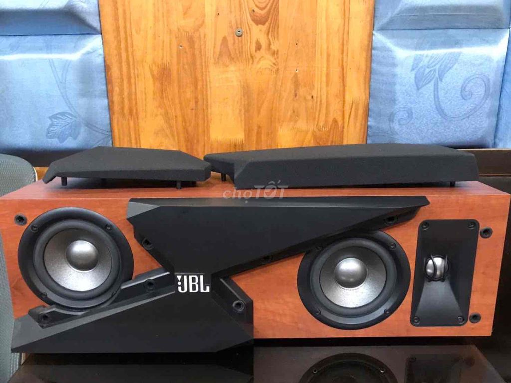 Bán 2 center jbl & chario . rẻ đồng giá . ko cod. Mua bán Tivi, Âm thanh tại Quận 3 Tp Hồ Chí Minh được đăng bởi Quận 3 sài gòn hình 1
