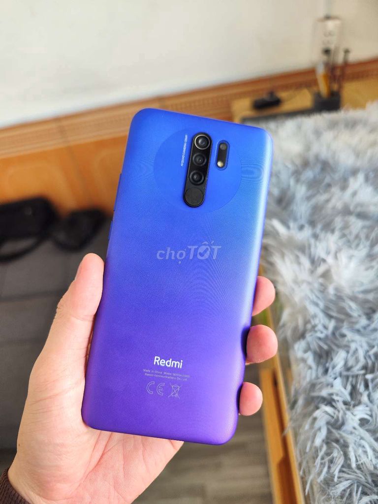 Xiaomi redmi 9. 4/64 pin5000. Máy mượt.