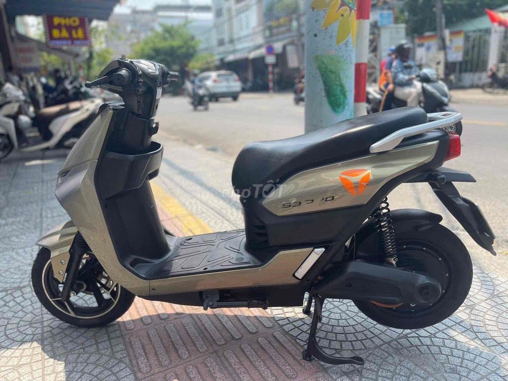 Электроскутер Yadea S3 Pro золотисто-бронзовый 38Ah