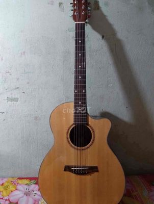 đàn guitar cũ