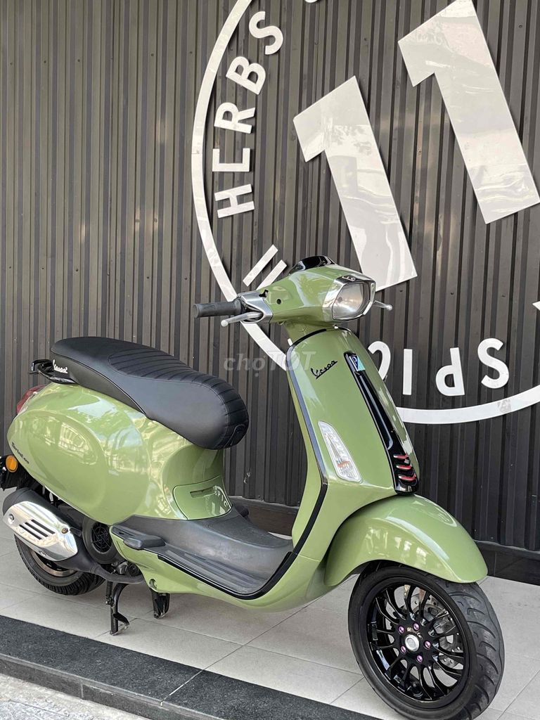 Piaggio Vesspa Sprint Đèn vuông - Vespa 3VieS bs43. Mua bán Xe máy tại Quận Hải Châu Đà Nẵng được đăng bởi Lê vy  hình 3
