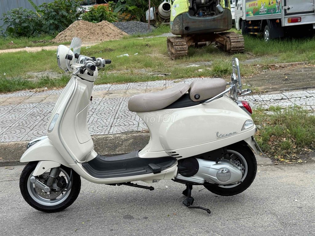 ❌VESPA LXV 3VIE GHI ĐÔNG TRẦN YÊN RỜI XE NHẬP Ý. Mua bán Xe máy tại Quận Liên Chiểu Đà Nẵng được đăng bởi Anh po hình 1